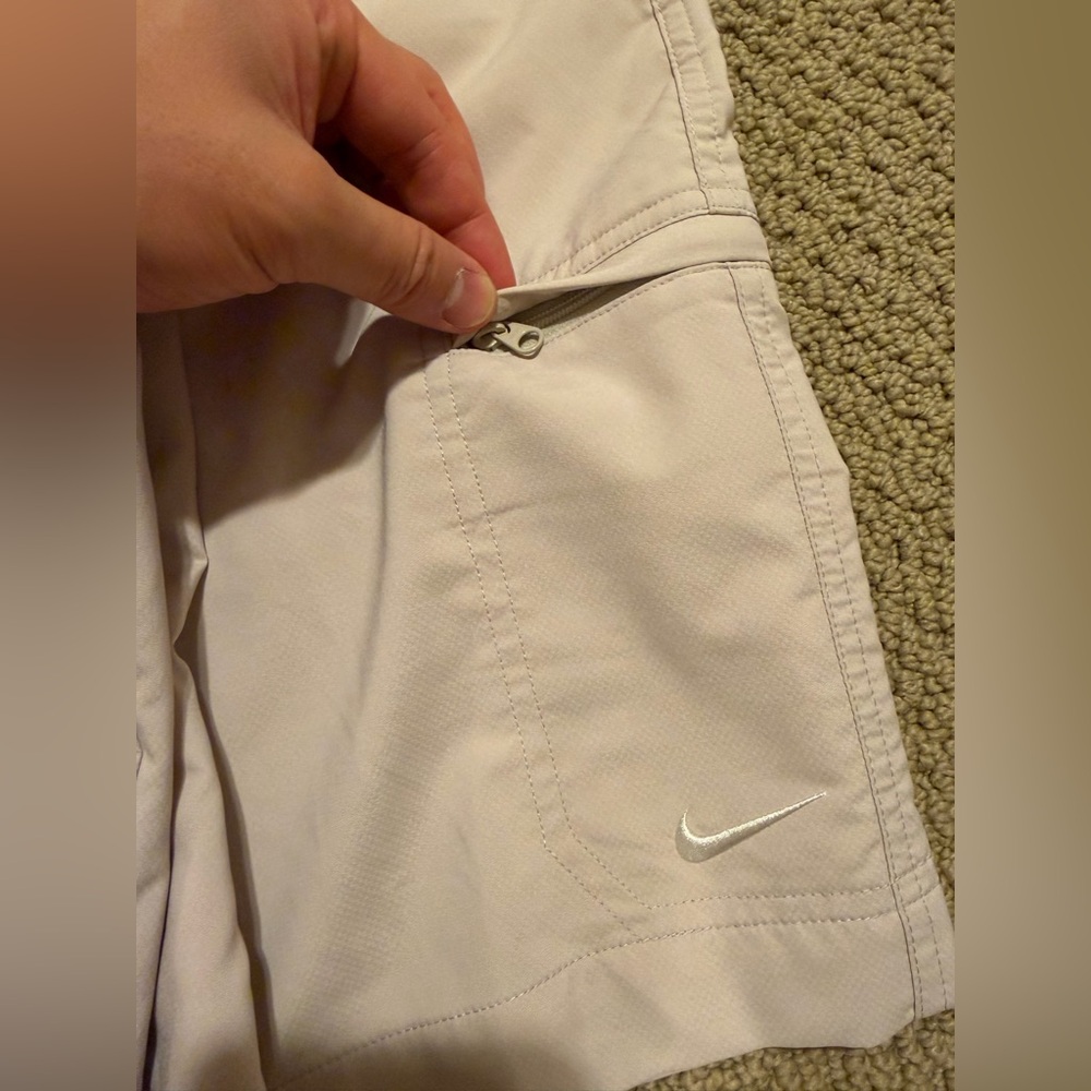 Nike Golf Fit Dry Dri-Fit Khaki Shorts Zipper Enclosure (Men’s Waist 32) - Picture 4 of 5